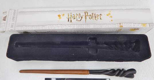 Harry Potter Noble Collection Gringotts Bank Replica Coins w/ Bonus Neville Wand image number 3