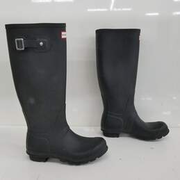 Hunter Original Tall Rain Boots Size 7 alternative image