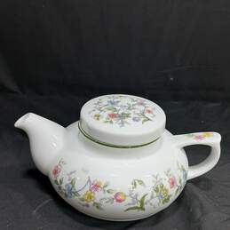 Bundle of Andrea Corona Teapot And Cup, And 4 Floral 39/6 Cups alternative image