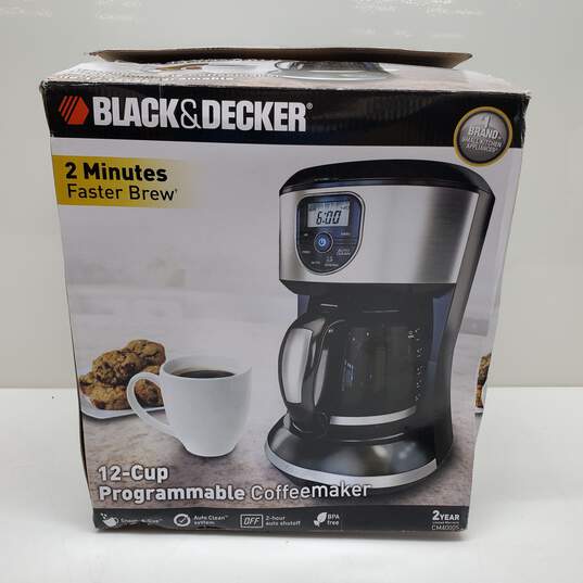 Black and Decker 12 Cup Programmable Coffee Maker in Open Box Unused image number 4
