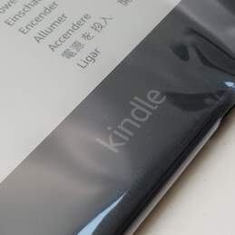 Amazon Kindle Paperwhite M2L3EK 11th Gen 8GB eReader alternative image