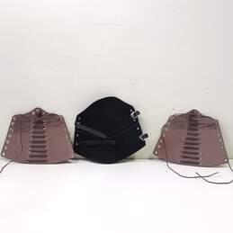 Bundle of 3 Leather Armor Pieces alternative image