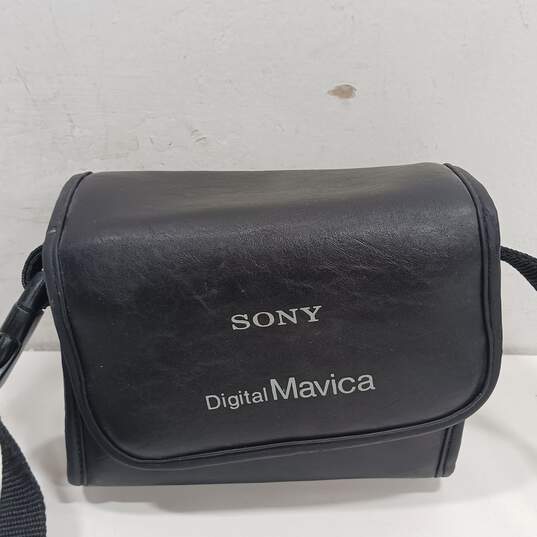 Sony Digital Mavica Camera Model MVC-FD73 image number 5