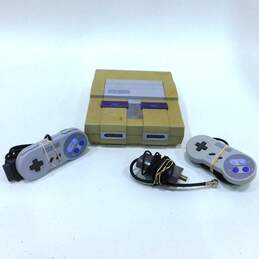 Nintendo SNES Console+ Controller Bundle