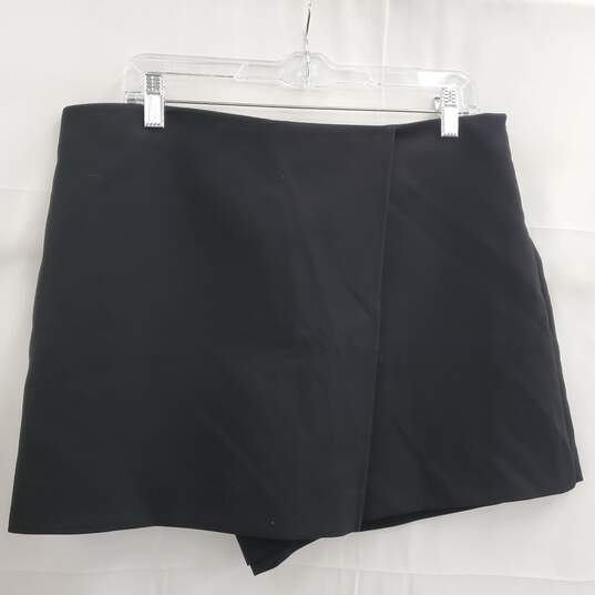 Zara Black Shorts/Skirt Combo Size XL image number 2