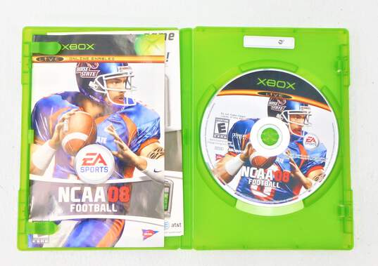 NCAA 08 Football For Xbox image number 2
