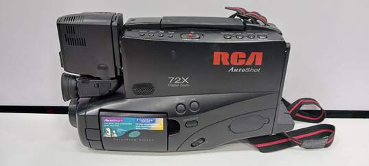 RCA 72X Digital Zoom Camcorder w/Case, Battery Pack & Power Supply image number 3