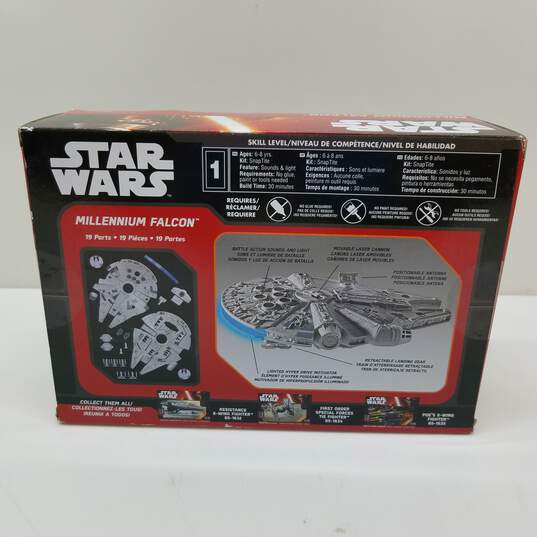 Revell Star Wars Millenium Falcon Plastic Model Kit image number 2