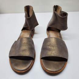 Eileen Fisher Leather Metallic Brown Flat Sandals Size 7.5 alternative image