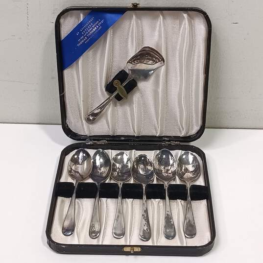 Thomas Turner Silver Plate Spoons W/ Case Set of 7 image number 1