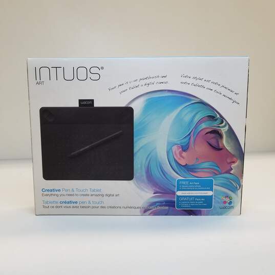 Wacom Intuos Art Graphics Tablet image number 1