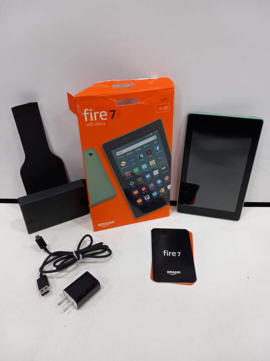 Amazon Fire 7 (9th Gen) Tablet IOB image number 1