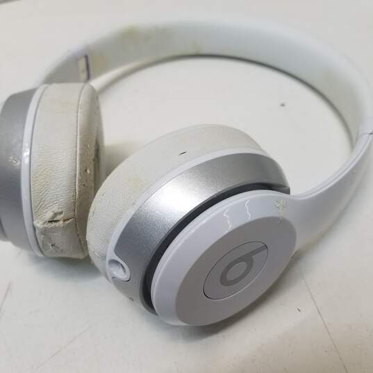 Audio Headphones Bundle Lot of 3 For Parts/Repair Beats Bose image number 3