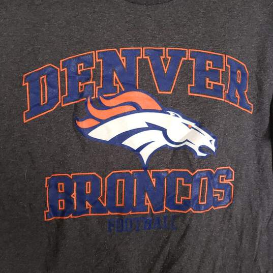 Mens Denver Broncos Crew Neck Short Sleeve Pullover T-Shirt Size Medium image number 3