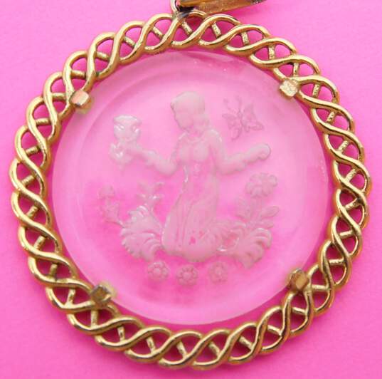 Vintage Crown Trifari Virgo Zodiac Astrology Carved Glass & Gold Tone Medallion Pendant 16.6g image number 3
