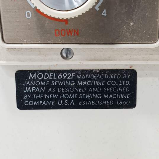 New Home Sewing Machine W/Pedal image number 6