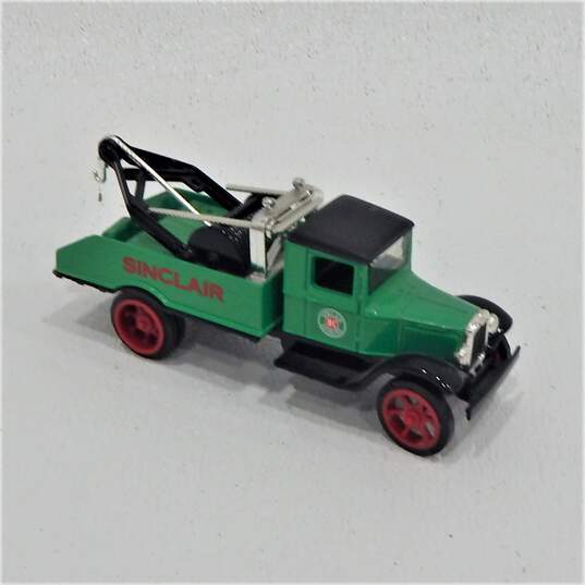 Ertle Sinclair Oil Diecast Coin Bank Cars Trucks image number 3