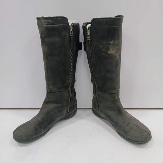Women's Helly Hansen Boots Size 7.5 image number 2