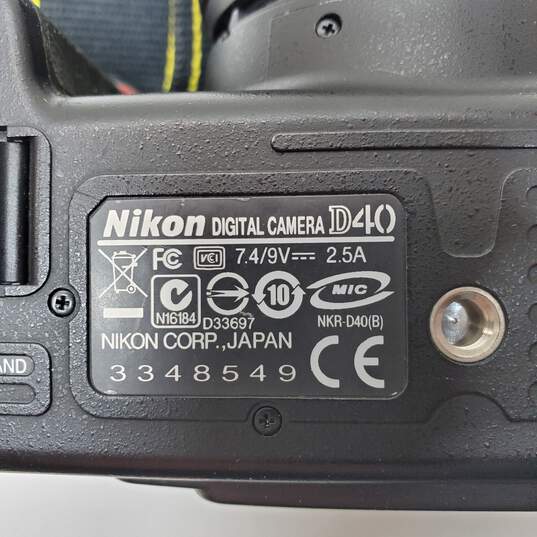 Nikon D40 6.1MP Digital SLR Camera w/ 18-55mm f3.5-5.6G II Zoom Lens image number 8