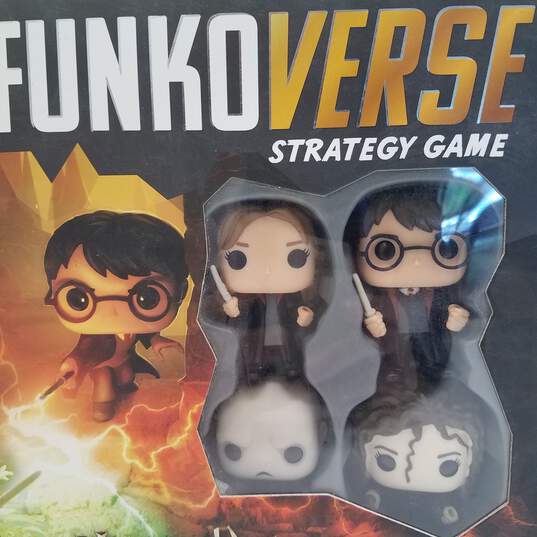 Funko POP! 42631 Harry Potter 100 Funkoverse Strategy Game image number 4