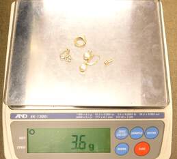 14K Gold Scrap Jewelry & Stones  3.6g