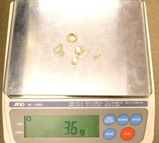 14K Gold Scrap Jewelry & Stones  3.6g image number 1