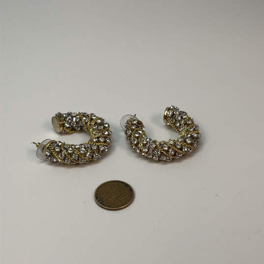 Designer Stella & Dot Gold-Tone Chain Clear Rhinestone Chunky Hoop Earrings image number 3
