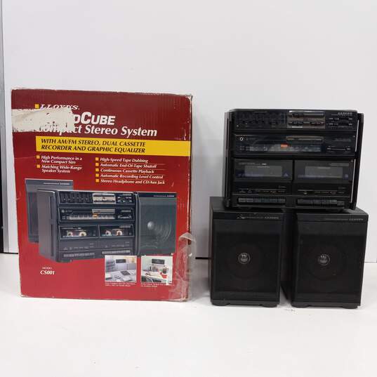LLoyd's Sound Cubed Compact Stereo System Model CS001 In Box image number 1