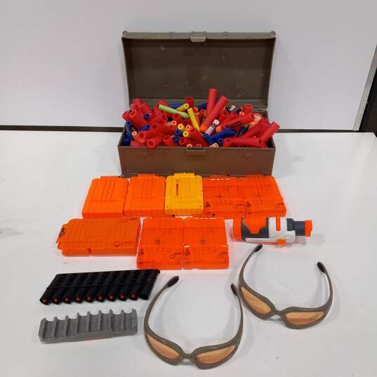 Large Bundle of NERF Guns, Ammo, & Accessories image number 2