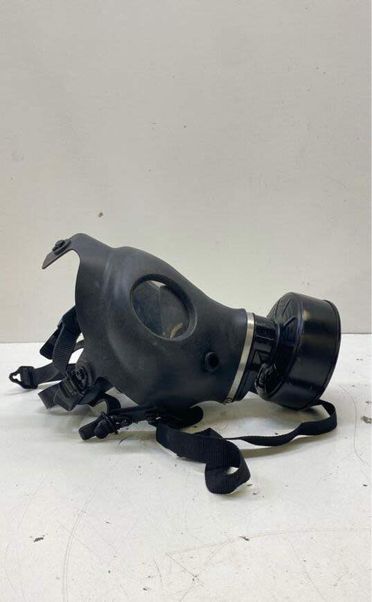 Unbranded Gas Mask image number 2