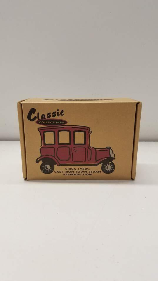 1995 May Dept Store Classic Collectibles 1930's Cast Iron Town Sedan Reproduction IOB image number 1