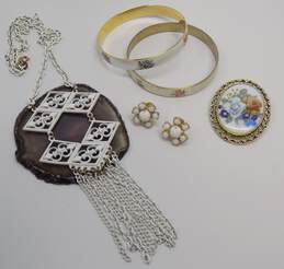 VNTG Mixed Metals White Milk Glass, Ceramic & Enamel Romantic Jewelry