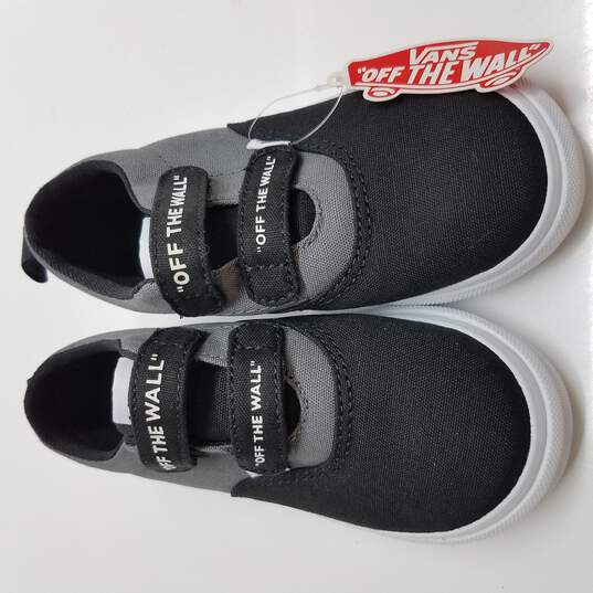 Vans Doheny V Black/White Toddler Size 9 Sneakers image number 1