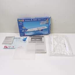 Revell Airbus A 320 Thomas Cook Swiss Model Plane Kit 1:144 Scale #04201 IOB
