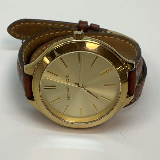Designer Michael Kors Runway MK-2256 Gold-Tone Round Dial Analog Wristwatch image number 3