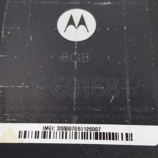 Black Motorola Smartphone image number 5