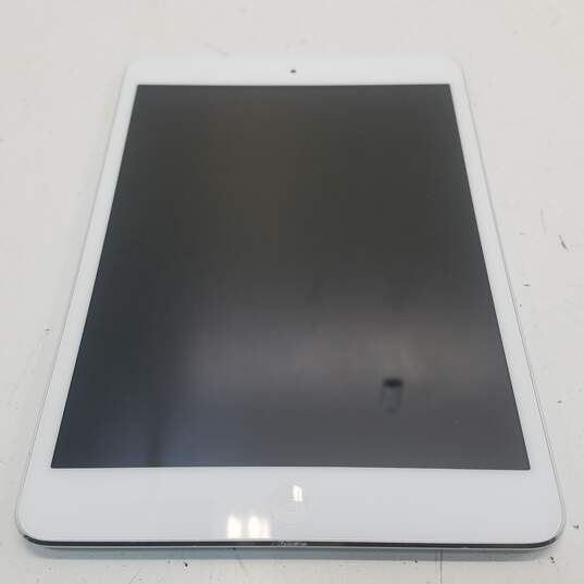 Apple iPad Mini (A1432) 1st Generation - White 16GB image number 1