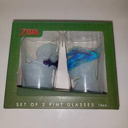Legend of Zelda 16oz Pint Glasses IOB - Link Portrait w/ Sword & Shield alternative image