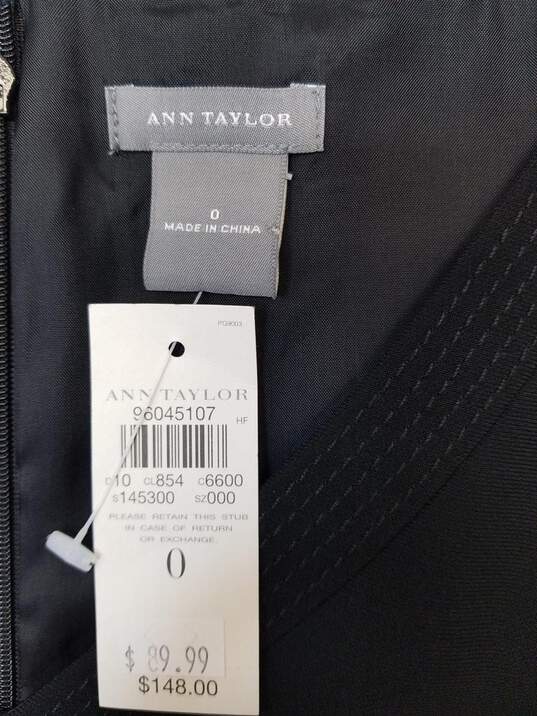 Ann Taylor Women's V-Neck Sleeveless Dress Size 0 image number 3