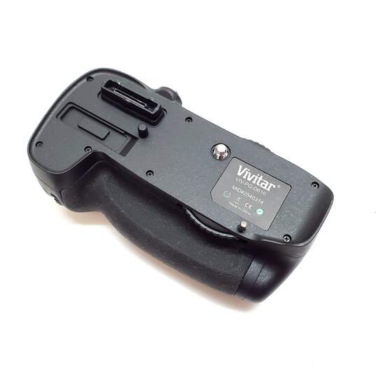 Vivitar VIV-PG-D610 | Powered Battery Grip for Nikon D610 image number 3