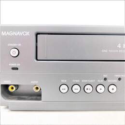 Magnavox MWD2206 Combo VHS VCR DVD Player Recorder alternative image