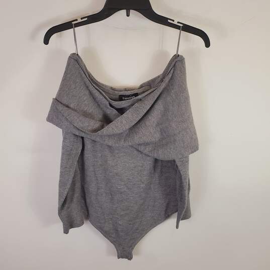 Express Women Gray Off Shoulder Body Suit M NWT image number 1