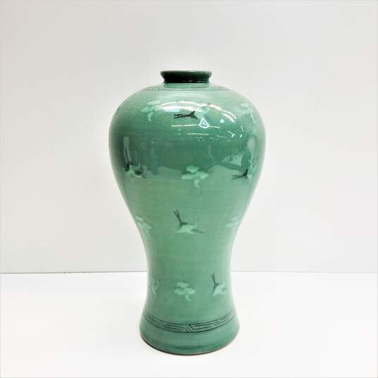 Korean Celadon Pottery  13in H  Crane Pattern Crackle Vase image number 1