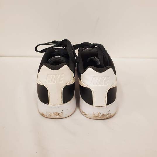 Nike Women Black/White Sneaker SZ 6 image number 4