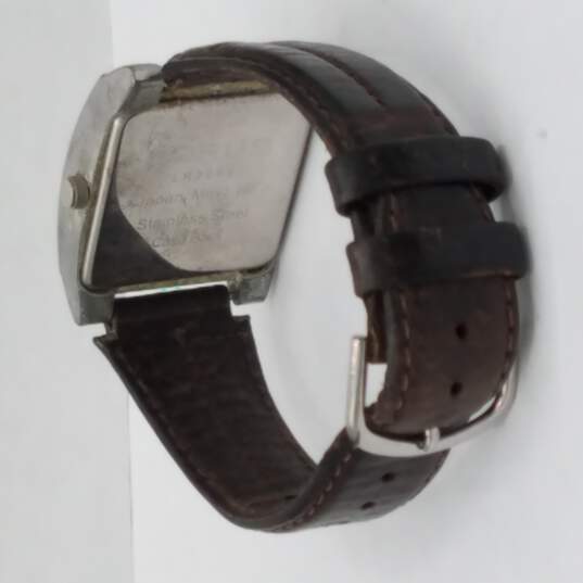 Lorus LR2093 33mm W/Date Watch NOT RUNNING image number 5