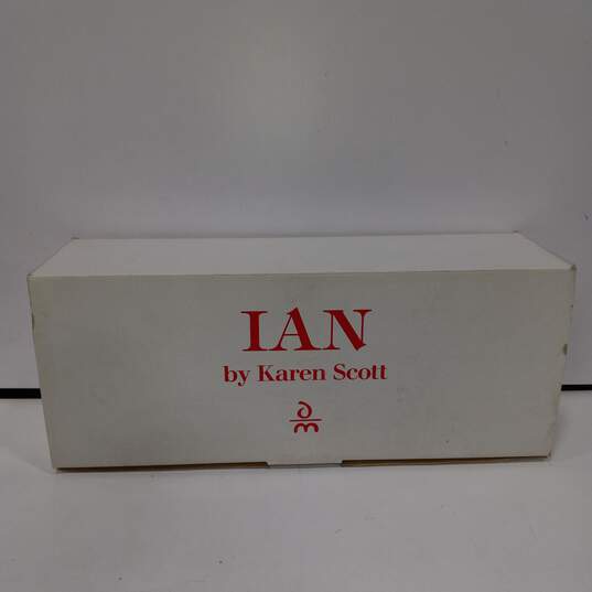 Danbury Mint Porcelain Doll-1994 "Ian" Bagpiper By Karen Scott IOB image number 6