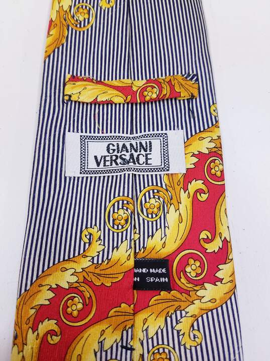 Vintage Gianni Versace Italy 90s Gold Baroque Print Stripe Silk Neck Tie 57 inch image number 7