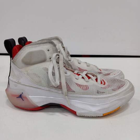 Jordan 37 Women's Hare Basketball Sneaker Size 8.5 image number 1