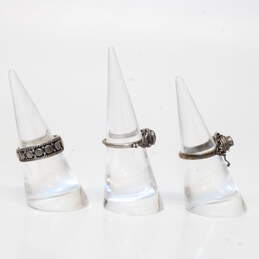 Assortment of 3 Sterling Silver Rings FOR REPAIR Size 5.25, 5.5, 6.5 - 7.9g alternative image