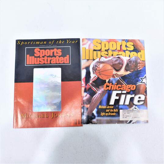 4 Michael Jordan Media Publications Chicago Bulls image number 3